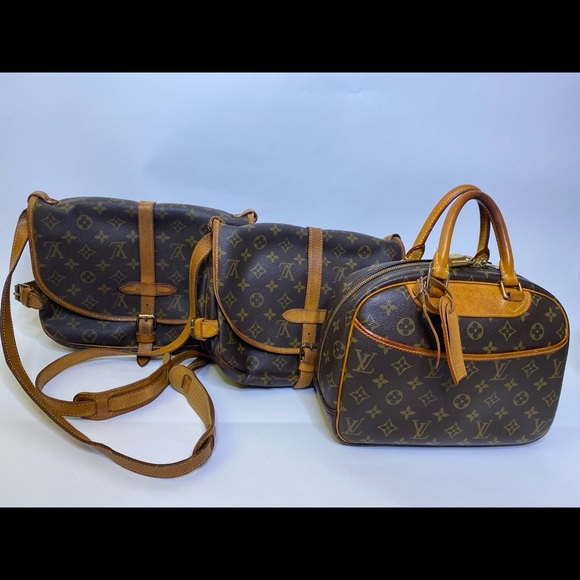 Authentic Louis Vuitton Saumur - Picture 2 of 14